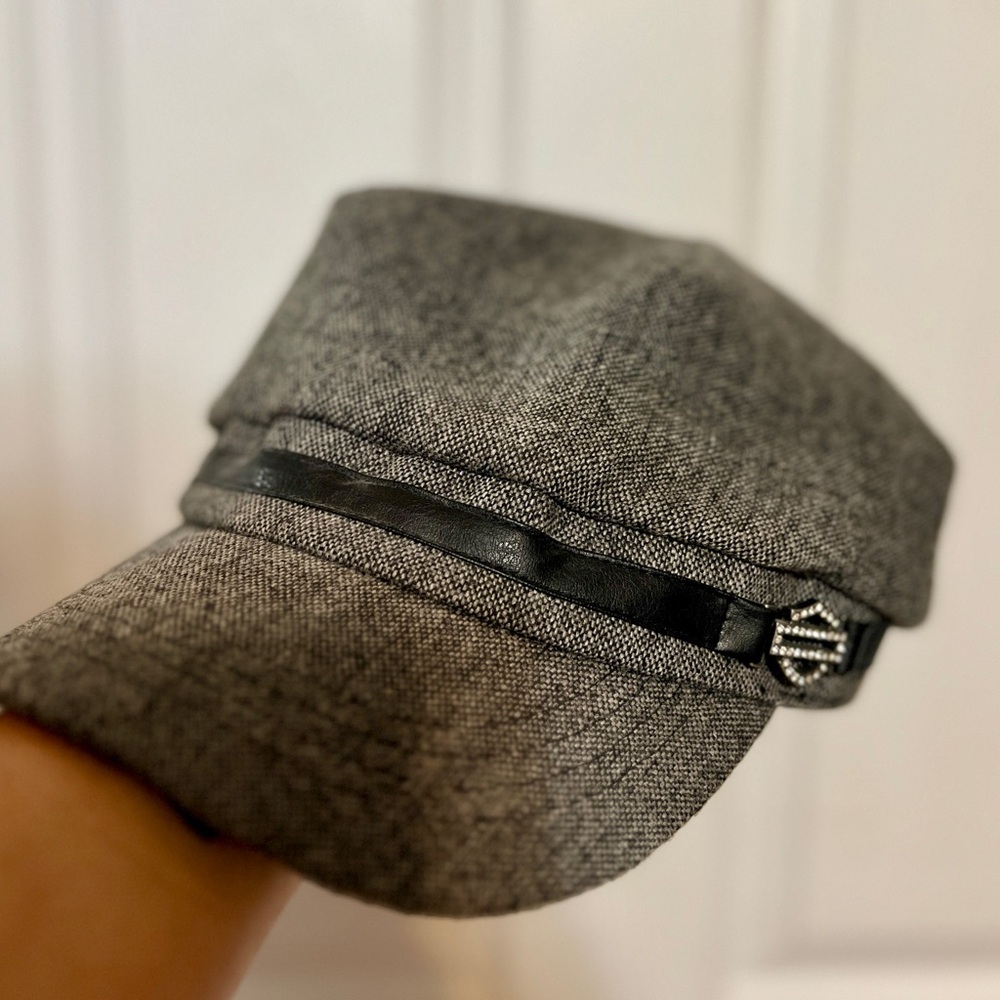 Stylish Gray Cap with Black Band